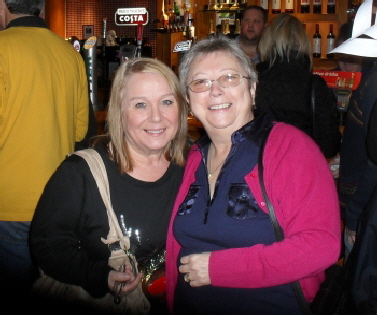 london wolves xmas 2013 004a Val Sue london wolves xmas 2013 004a Val Sue